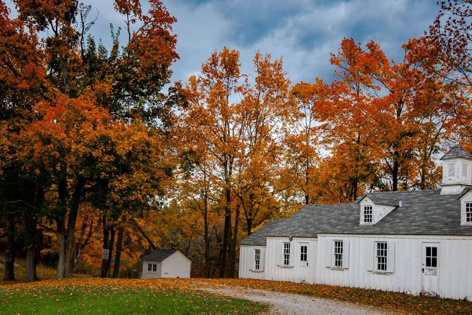 an image of the white house on the scotsdale farm property 